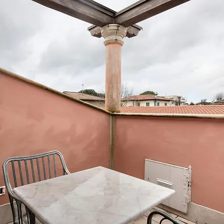 Holiday home Red In Dei Marmi *